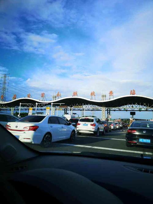机场路石浦收费站还收费吗？(淀山湖收费站在哪里)