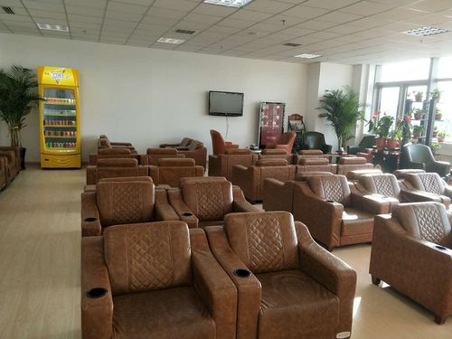 哈尔滨西站贵宾休息室费用?(哈尔滨西站西广场停车场收费)-图3 哈尔滨西站贵宾休息室费用?(哈尔滨西站西广场停车场收费)-图3