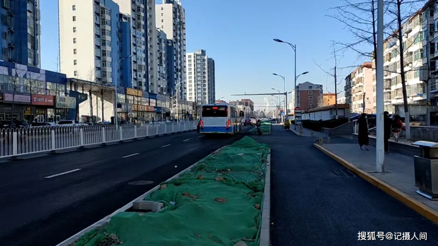 想知道: 北京市，通州12路公交线路的信息？(蓝调沙龙停车收费吗)-图2