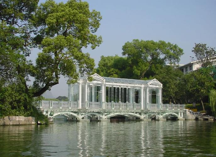 桂林玻璃桥景区?(两江四湖玻璃桥收费)-图3 桂林玻璃桥景区?(两江四湖玻璃桥收费)-图3