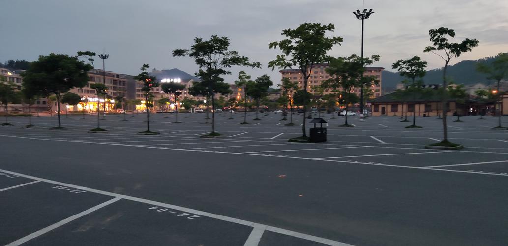 横店影视城车停哪里?(横店停车收费吗)-图2 横店影视城车停哪里?(横店停车收费吗)-图2
