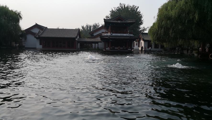 章丘百脉泉公园2023过年免票吗?(章丘百脉泉公园停车场收费吗)-图2 章丘百脉泉公园2023过年免票吗?(章丘百脉泉公园停车场收费吗)-图2