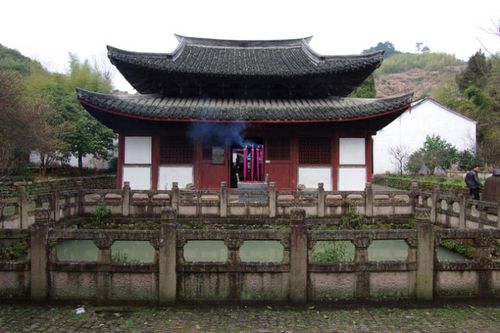 谁知道金华水晶寺庙在哪里吗?(武义延福寺收费没)-图1 谁知道金华水晶寺庙在哪里吗?(武义延福寺收费没)-图1