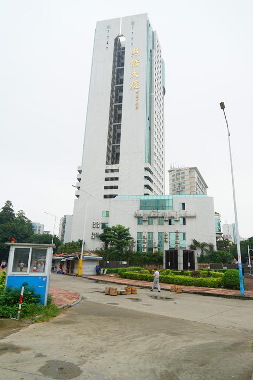 广州燕岭大厦怎么样？(燕岭大夏的停车收费)
