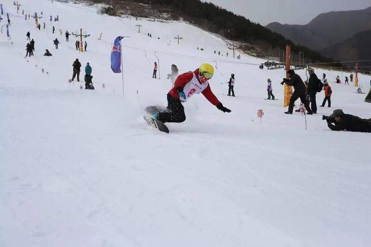 兴隆山滑雪场门票?(兴隆山滑雪场收费)-图3 兴隆山滑雪场门票?(兴隆山滑雪场收费)-图3