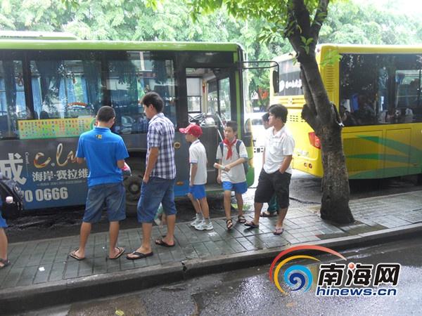 2021海口市小学生乘坐公交车收费标准?(海口21路怎么收费)-图2 2021海口市小学生乘坐公交车收费标准?(海口21路怎么收费)-图2