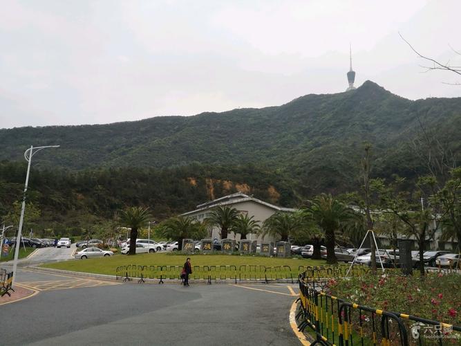 深圳大小梧桐全长多少公里?(广东深圳梧桐山停车场怎么收费)-图3 深圳大小梧桐全长多少公里?(广东深圳梧桐山停车场怎么收费)-图3