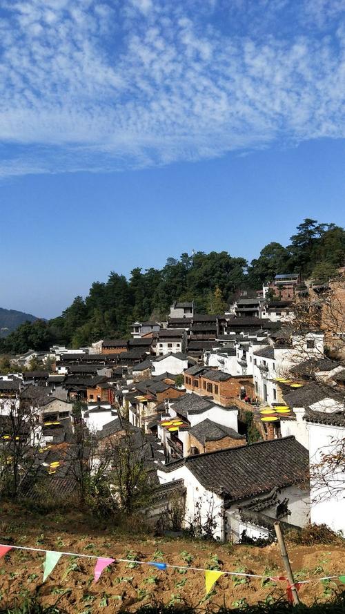 江西婺源篁岭景区和李坑这两个景点只能去一个、去哪个更好？(婺源篁岭过年收费)
