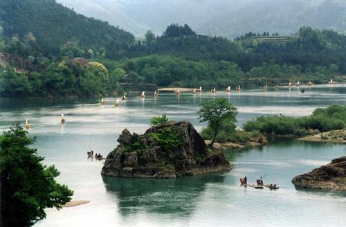 永嘉楠溪江哪里好玩？(温州楠溪江分景点收费吗)