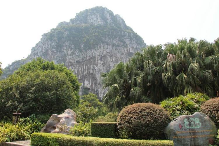 桂林象山公园免票时间？(桂林的西山公园收费吗)
