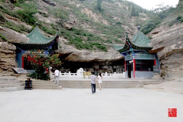 榆林春节好玩的地方?(榆阳黑龙潭景区收费吗)-图2 榆林春节好玩的地方?(榆阳黑龙潭景区收费吗)-图2