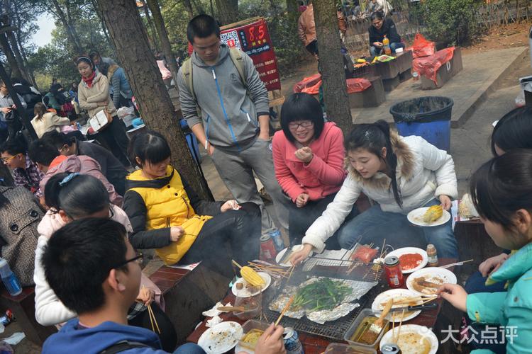 黄陂哪些地方可以野外烧烤?(月湖公园 烧烤收费)-图2 黄陂哪些地方可以野外烧烤?(月湖公园 烧烤收费)-图2
