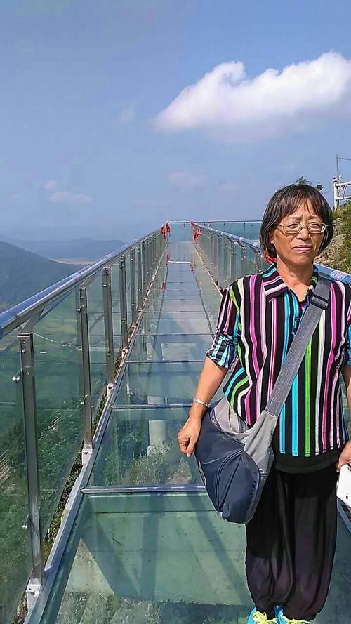 哈尔滨周边想要爬山旅游哪里比较好?(帽儿山上面玻璃栈道收费嘛)-图2 哈尔滨周边想要爬山旅游哪里比较好?(帽儿山上面玻璃栈道收费嘛)-图2