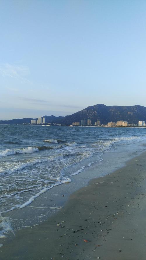巽寮湾不住宿能进海滩吗?(巽寮湾沙滩停车收费吗)-图2 巽寮湾不住宿能进海滩吗?(巽寮湾沙滩停车收费吗)-图2