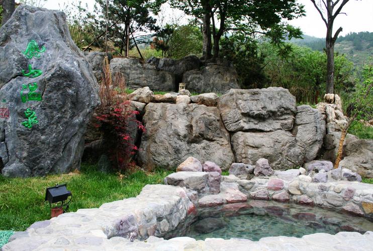 北京凤山温泉门票哪里买便宜?(昌平凤山温泉度假村收费标准)-图2 北京凤山温泉门票哪里买便宜?(昌平凤山温泉度假村收费标准)-图2