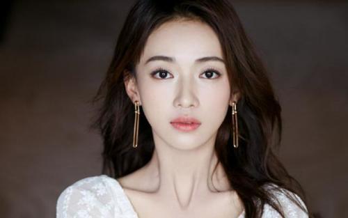 浮出水面吴谨言结局?(赛琳娜电话怎么收费)-图2 浮出水面吴谨言结局?(赛琳娜电话怎么收费)-图2