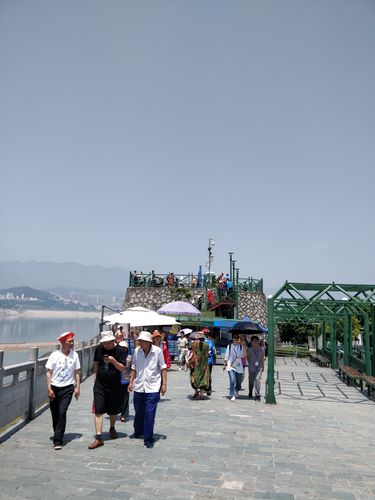 自驾两坝一峡旅游攻略?(三峡大坝换乘车如何收费)-图2 自驾两坝一峡旅游攻略?(三峡大坝换乘车如何收费)-图2