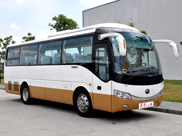武汉租大客车(33+2座)一日多少钱?(33座巴士租赁收费标准)-图1 武汉租大客车(33+2座)一日多少钱?(33座巴士租赁收费标准)-图1