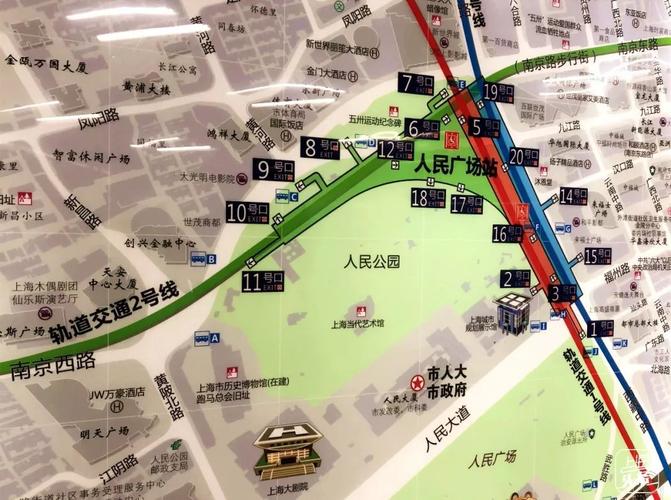 上海人民广场地铁站有几个出口？(上海人民广场收费吗)