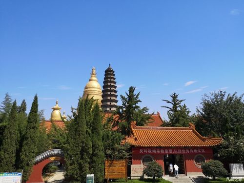 宝相寺后面金色的塔开放了吗?(汶上宝相寺景区收费)-图3 宝相寺后面金色的塔开放了吗?(汶上宝相寺景区收费)-图3