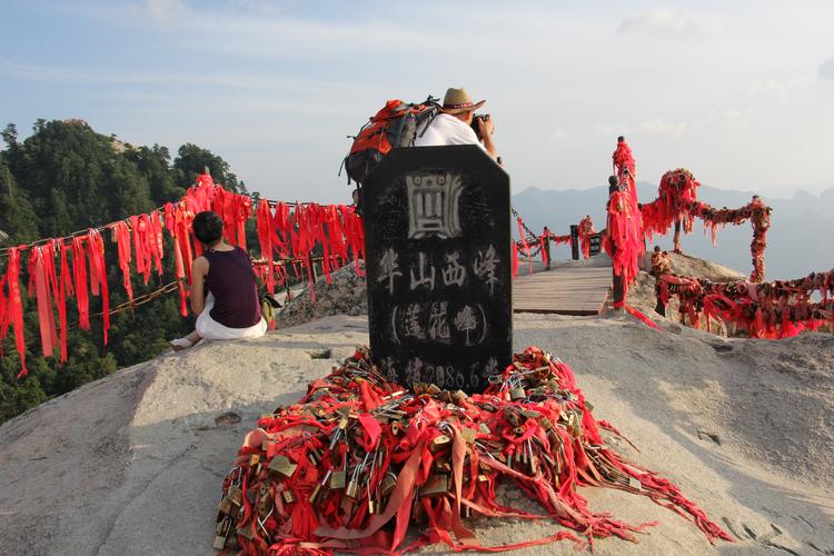 五岳哪个免门票?(华山收费吗)-图3 五岳哪个免门票?(华山收费吗)-图3