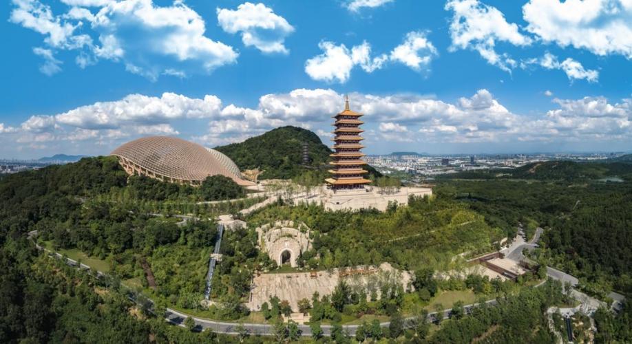 南京牛首山轮椅方便么？(南京梅花山收费价格)