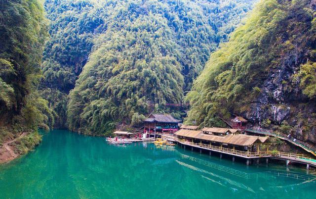春节期间重庆旅游必去景点?(春节重庆旅游景点收费吗)-图2 春节期间重庆旅游必去景点?(春节重庆旅游景点收费吗)-图2