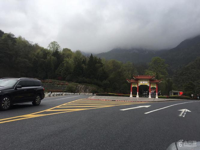黄山汤口镇停车攻略?(汤口镇收费口叫什么)-图2 黄山汤口镇停车攻略?(汤口镇收费口叫什么)-图2