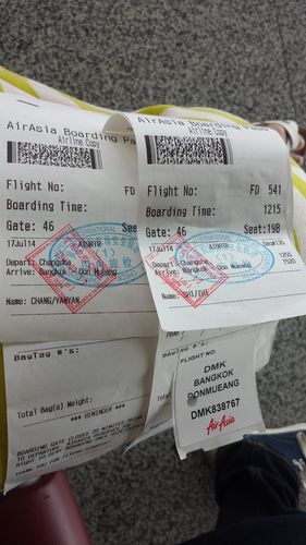 泰国亚航飞机手提行李规定?(亚航婴儿票怎么收费)-图3 泰国亚航飞机手提行李规定?(亚航婴儿票怎么收费)-图3
