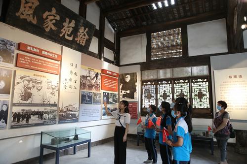 四川泸州纳溪护国中学怎么样？(泸州纳溪护国纪念馆收费嘛)