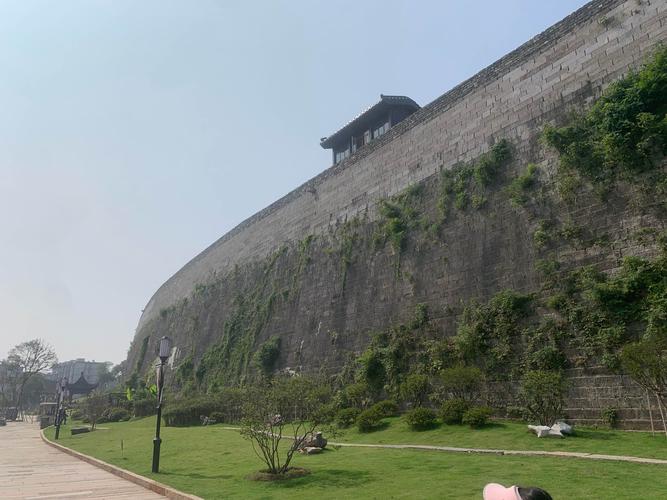 南京古城墙要门票吗?(西安 城墙 收费吗)-图3 南京古城墙要门票吗?(西安 城墙 收费吗)-图3