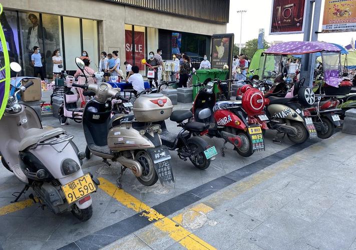 去八一广场电动车停哪里?(长沙沃尔玛广场停车场收费)-图3 去八一广场电动车停哪里?(长沙沃尔玛广场停车场收费)-图3