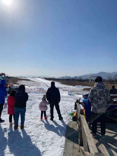 华彬庄园滑雪场门票?(北京滑雪场收费标准)-图2 华彬庄园滑雪场门票?(北京滑雪场收费标准)-图2