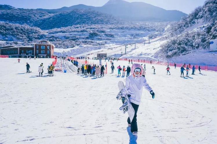 九鼎山爬多久?(太子岭滑雪 收费)-图2 九鼎山爬多久?(太子岭滑雪 收费)-图2