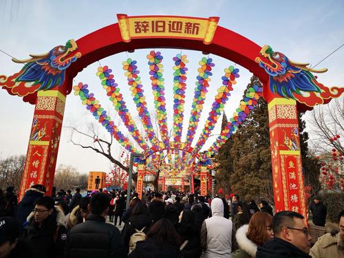 龙潭湖公园春节开放吗?(龙潭湖公园庙会收费吗)-图3 龙潭湖公园春节开放吗?(龙潭湖公园庙会收费吗)-图3