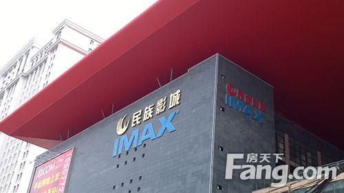 广西南宁那个电影院比较好？(民族影城停车收费吗)