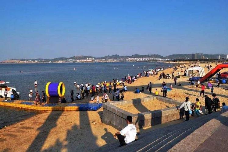 葡萄滩和国际海水浴场哪个好？(葡萄滩海水浴场收费吗)