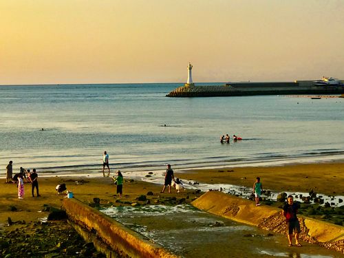 葡萄滩和国际海水浴场哪个好?(葡萄滩海水浴场收费吗)-图2 葡萄滩和国际海水浴场哪个好?(葡萄滩海水浴场收费吗)-图2