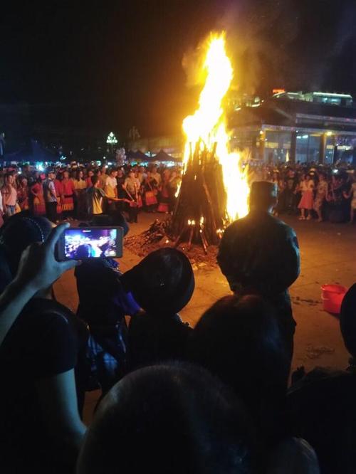 陕西有火把节吗?(彝族大餐 收费项目)-图3 陕西有火把节吗?(彝族大餐 收费项目)-图3