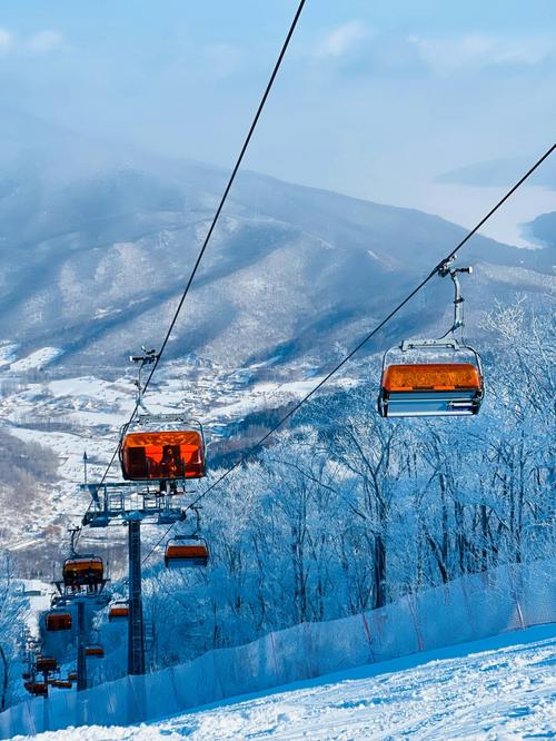 吉林市万科松花湖索道缆车票价?(吉林松花湖滑雪收费)-图3 吉林市万科松花湖索道缆车票价?(吉林松花湖滑雪收费)-图3