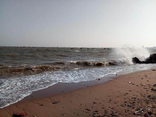 什么样的海浪🌊？(五通码头附近酒店停车场收费)