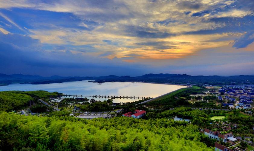 宜兴站附近景点？(宜兴云湖风景区收费吗)