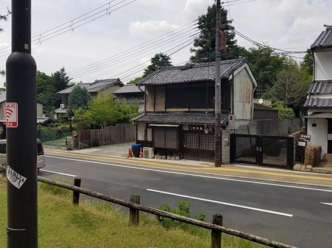 在日本,大阪,京都,公共厕所多吗?(大阪收费厕所)-图2 在日本,大阪,京都,公共厕所多吗?(大阪收费厕所)-图2