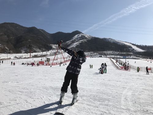 棋盘镇附近有啥景点?(照金滑雪场收费)-图2 棋盘镇附近有啥景点?(照金滑雪场收费)-图2