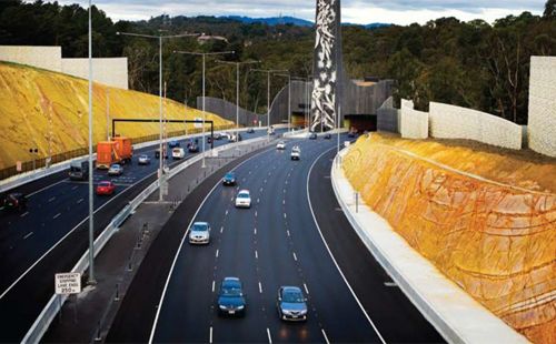 请问澳洲的高速公路能开多快？(澳大利亚高速如何收费吗)-图2