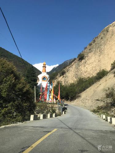 滇藏线是哪条国道?(飞来寺观景台收费)-图2 滇藏线是哪条国道?(飞来寺观景台收费)-图2