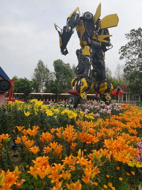 梦里水乡百花园开放时间？(南海梦里水乡百花园要收费)