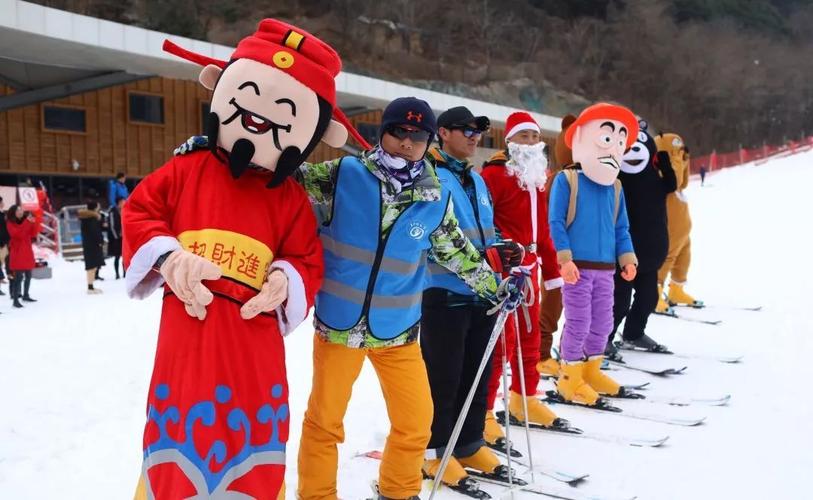 西安翠华山滑雪场票价多钱?(西安滑雪教练怎么收费)-图2 西安翠华山滑雪场票价多钱?(西安滑雪教练怎么收费)-图2