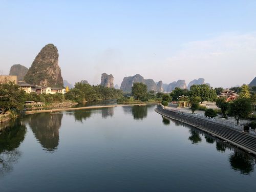 桂林阳朔十里画廊是一个景区吗?需要买门票吗?多少钱?(阳朔十里画廊收费60元)-图2 桂林阳朔十里画廊是一个景区吗?需要买门票吗?多少钱?(阳朔十里画廊收费60元)-图2