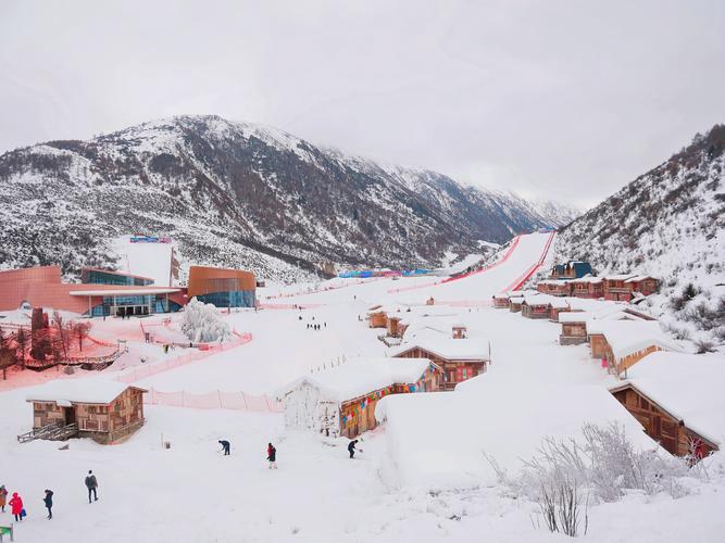 鹧鸪山滑雪场住宿攻略?(鹧鸪山滑雪场收费标准)-图3 鹧鸪山滑雪场住宿攻略?(鹧鸪山滑雪场收费标准)-图3